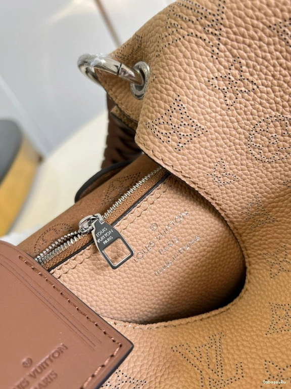 LOUIS CARMEL VUITTON 0305